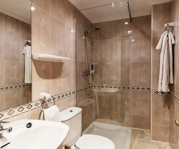 Zumardi بيت ضيافة